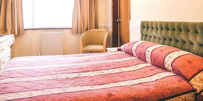 Stafford 2* Saint Helier Jersey