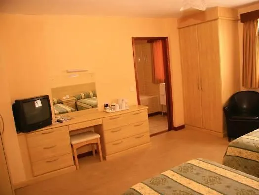 Stafford 2* Saint Helier Jersey